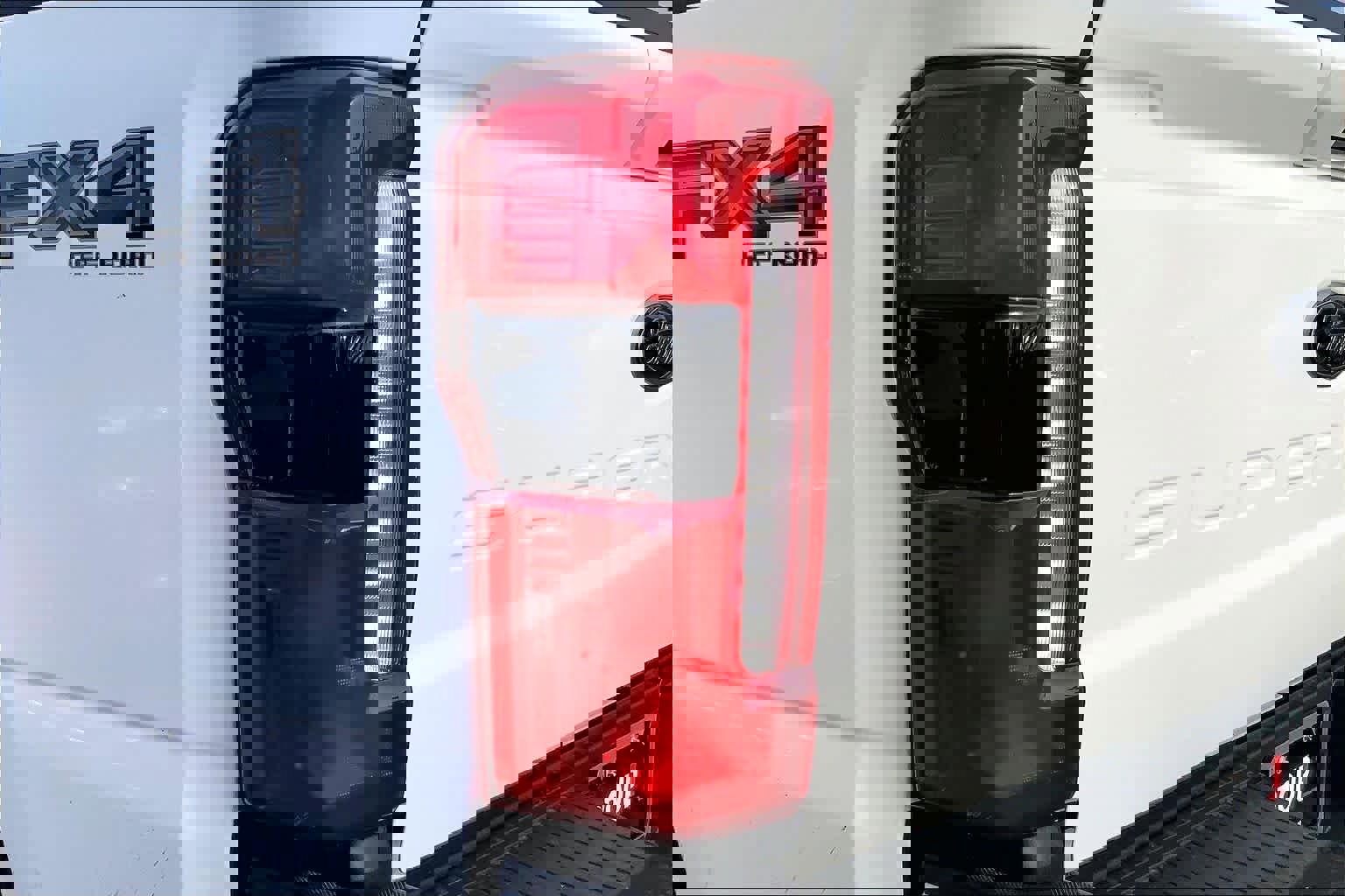 New 2026 Ford F250 Lariat w/ Black Appearance Package image 12