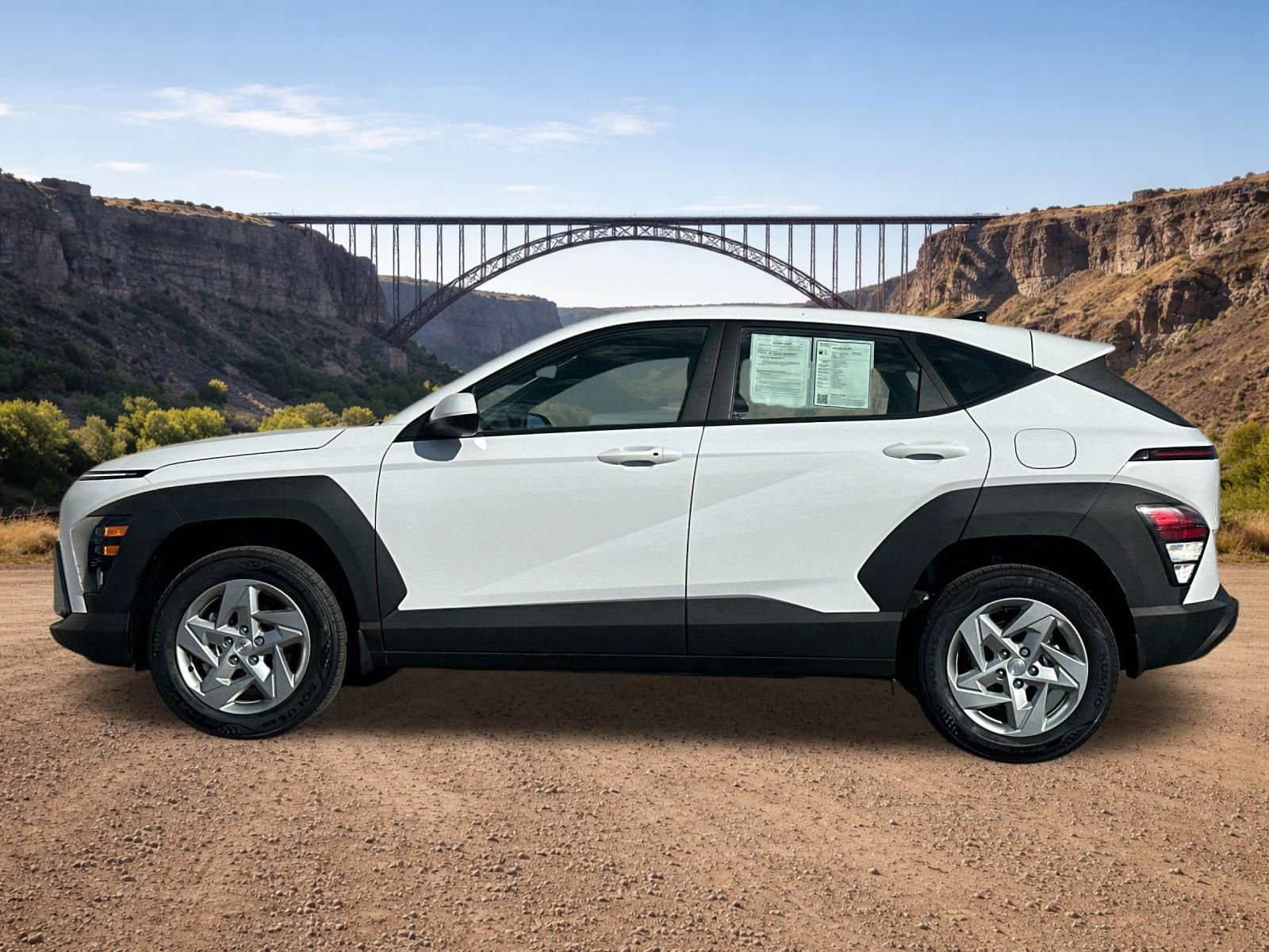 Certified 2025 Hyundai Kona SE AWD/4WD image 6