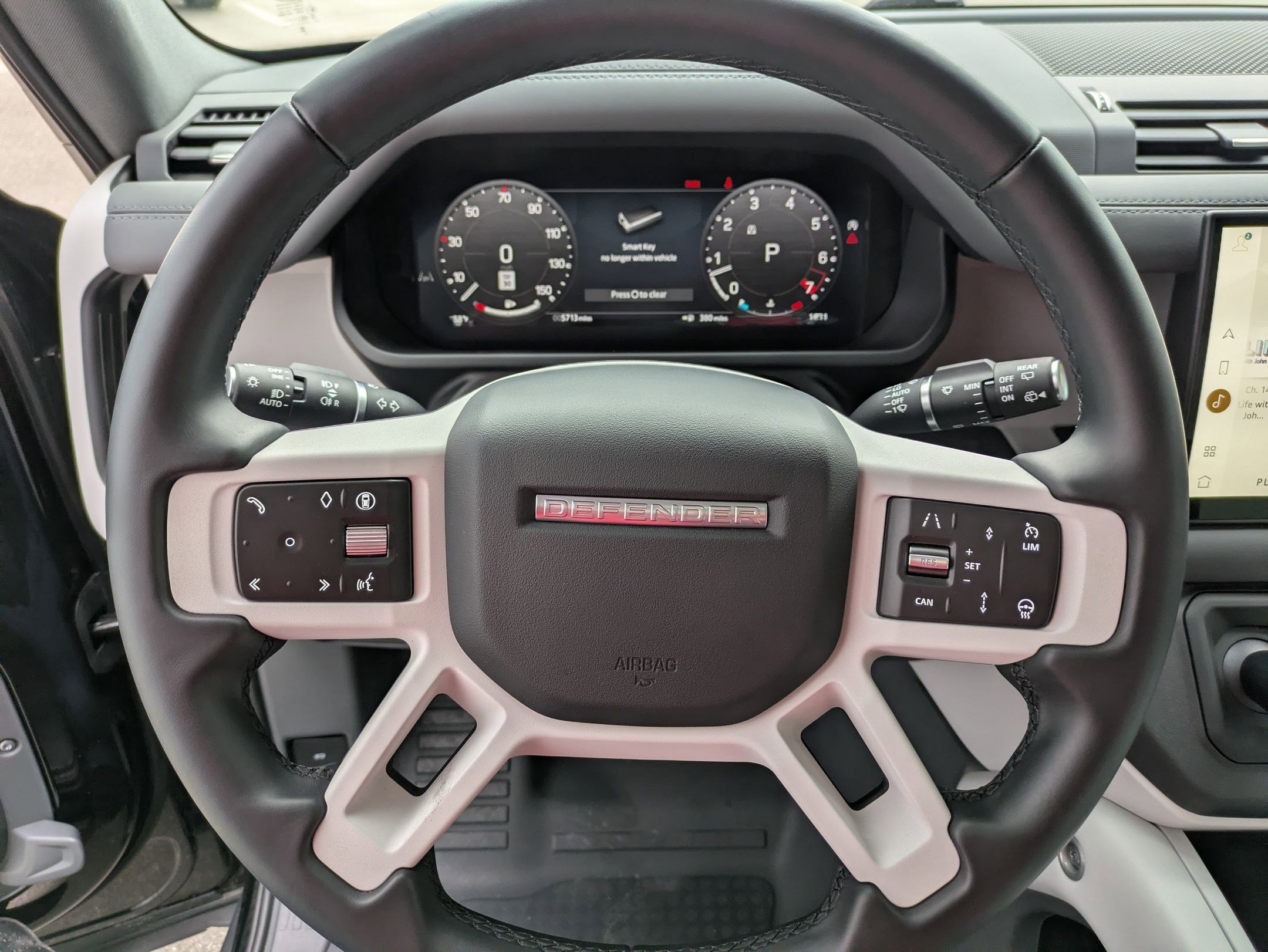 Used 2025 Land Rover Defender 130 S image 18