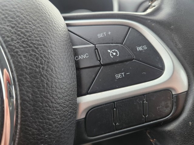 Used 2020 Jeep Compass Limited image 34