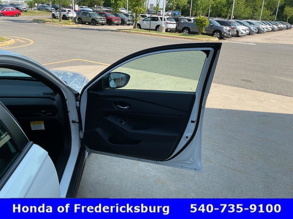 Used 2025 Honda Accord Sport image 18