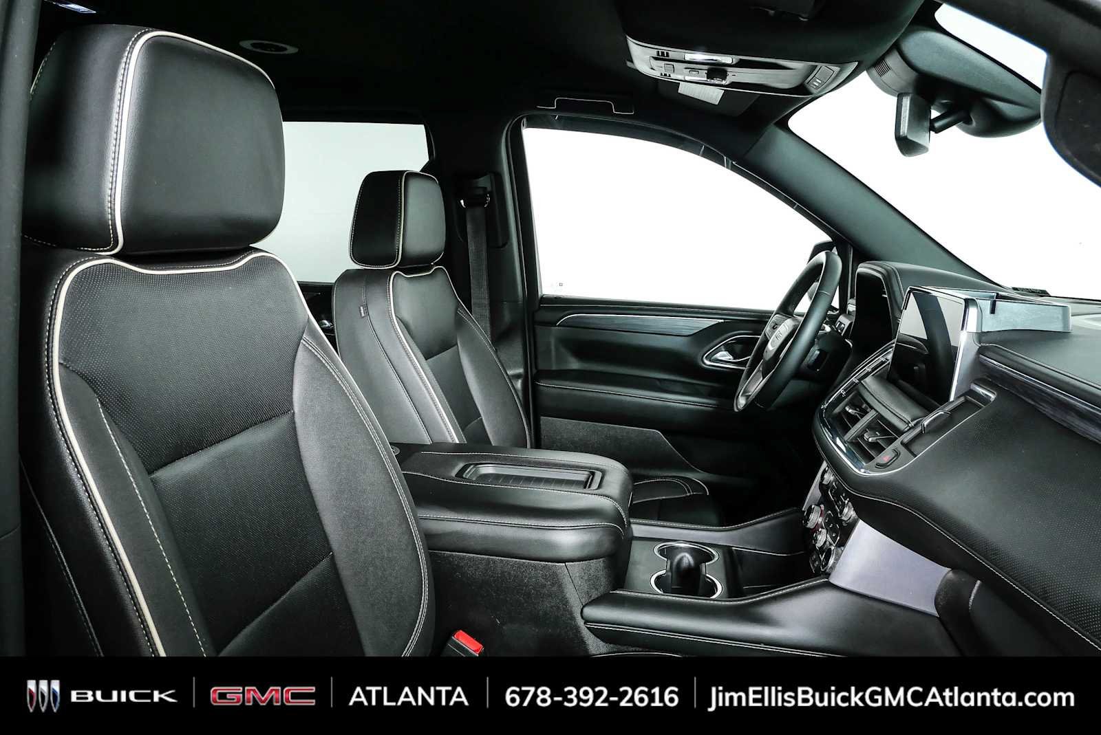 Used 2023 GMC Yukon XL SLT AWD/4WD image 46
