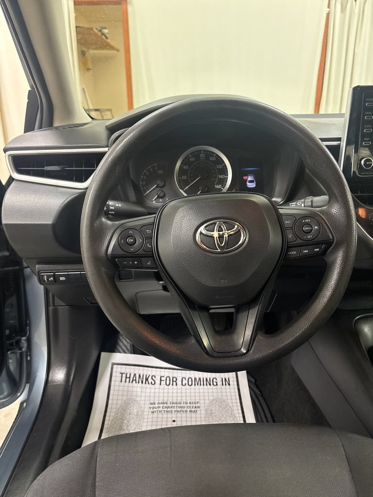 Used 2020 Toyota Corolla LE FWD image 11