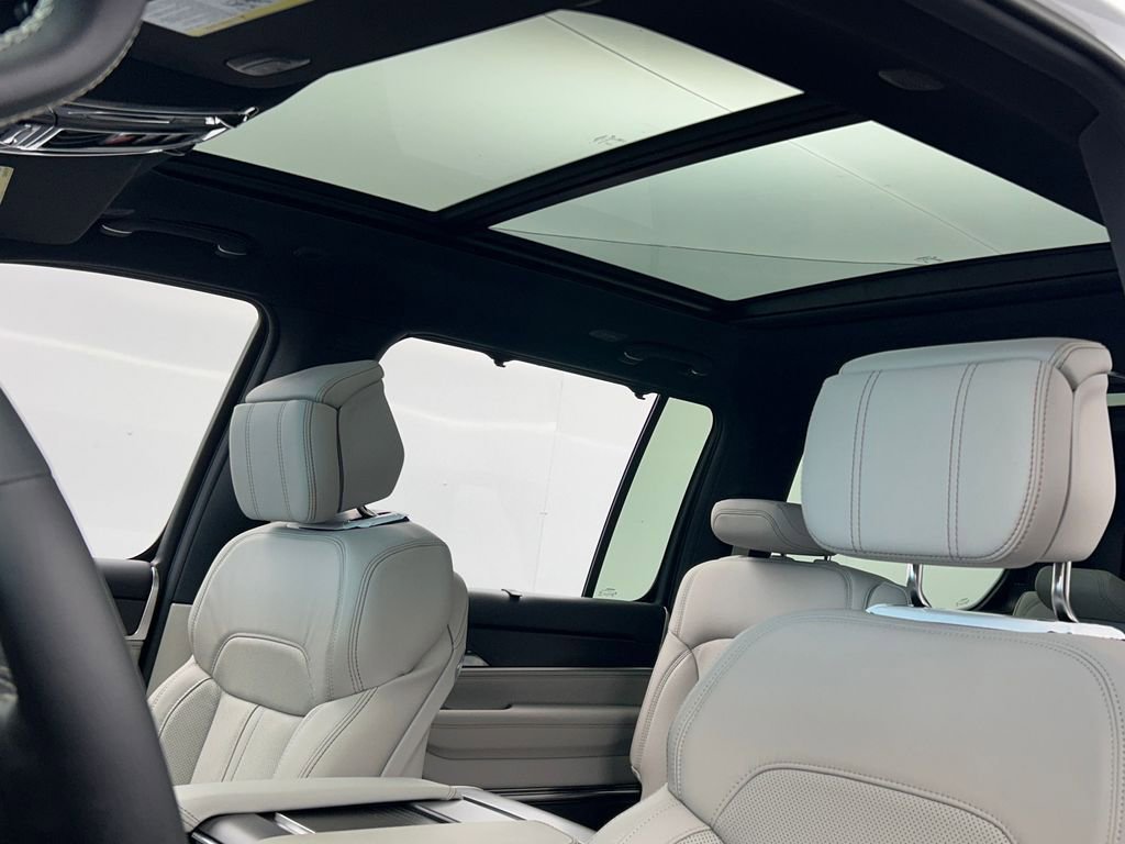 New 2026 Jeep Grand Wagoneer Summit image 11
