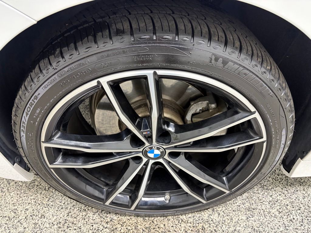 Used 2021 BMW 330e xDrive w/ Executive Package image 9