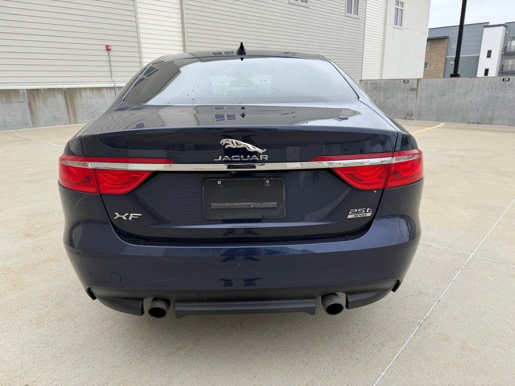 Used 2018 Jaguar XF Premium AWD/4WD image 6