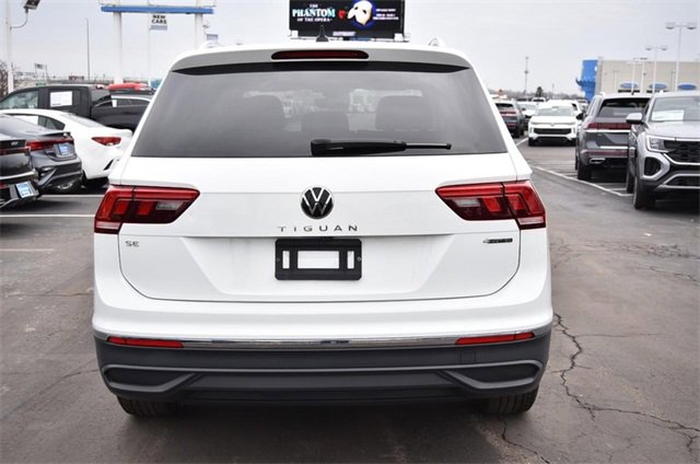 Certified 2022 Volkswagen Tiguan SE image 6