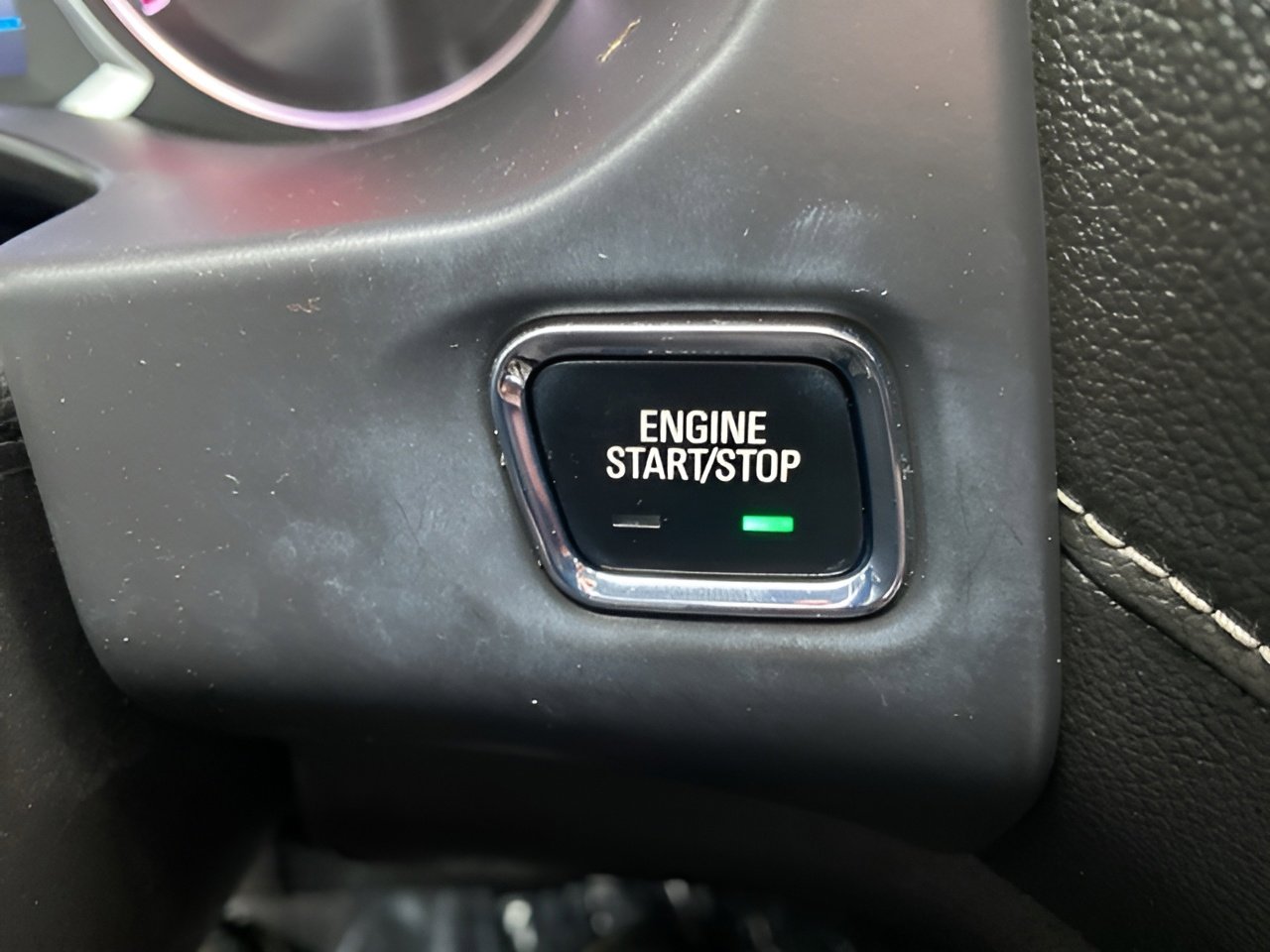 Used 2023 GMC Acadia SLE w/ Driver Convenience Package image 22