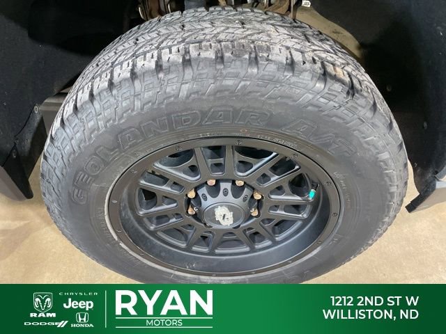 Used 2021 GMC Sierra 2500 SLE w/ SLE Value Package; image 13