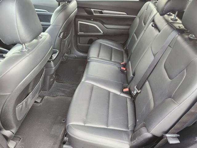 Used 2020 Kia Telluride LX image 24