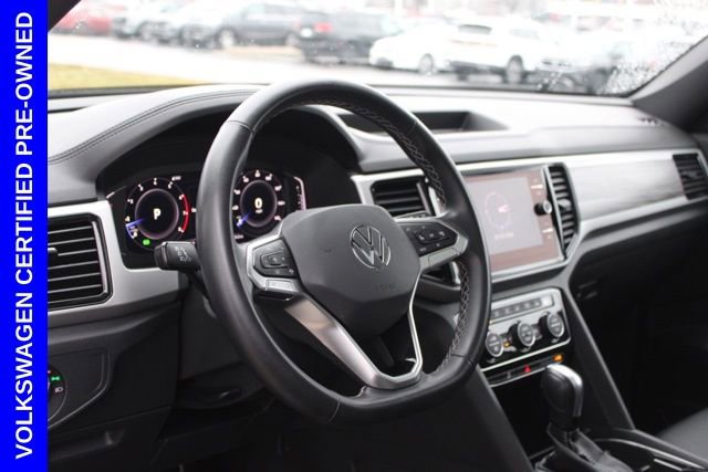 Used 2022 Volkswagen Atlas Cross Sport SE w/ Panoramic Sunroof Package image 19
