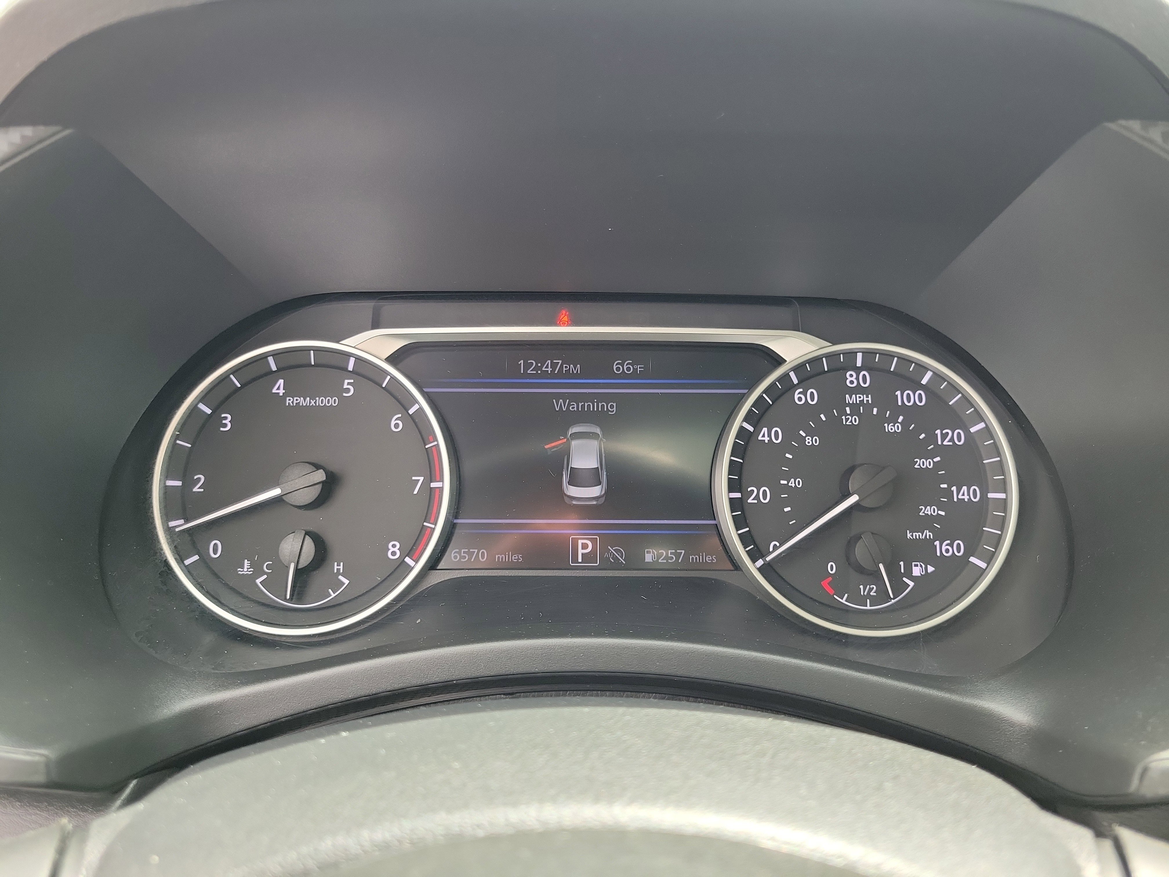 Certified 2025 Nissan Sentra SR w/ SR Premium Package FWD image 24