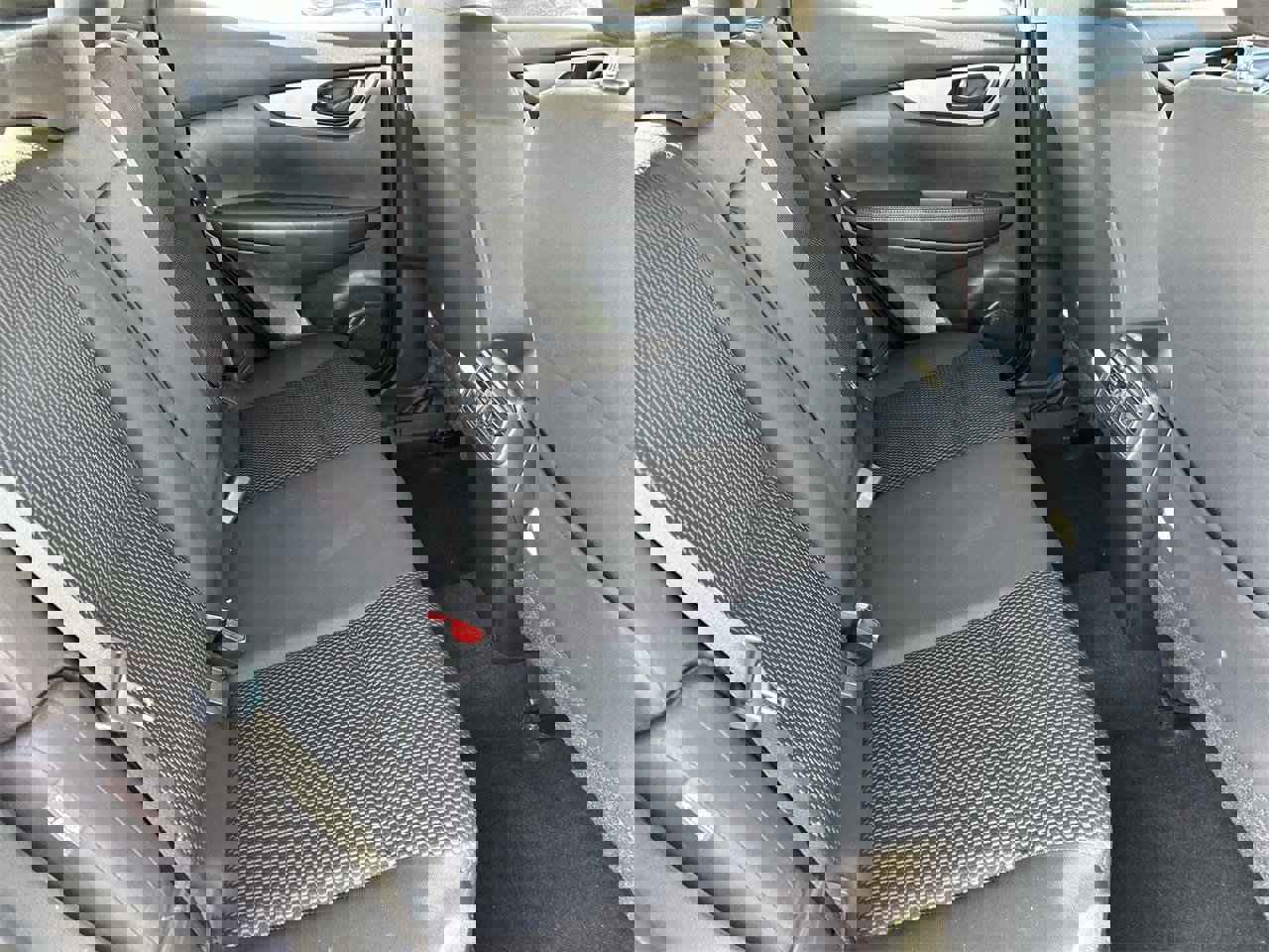 Certified 2021 Nissan Rogue Sport S image 11