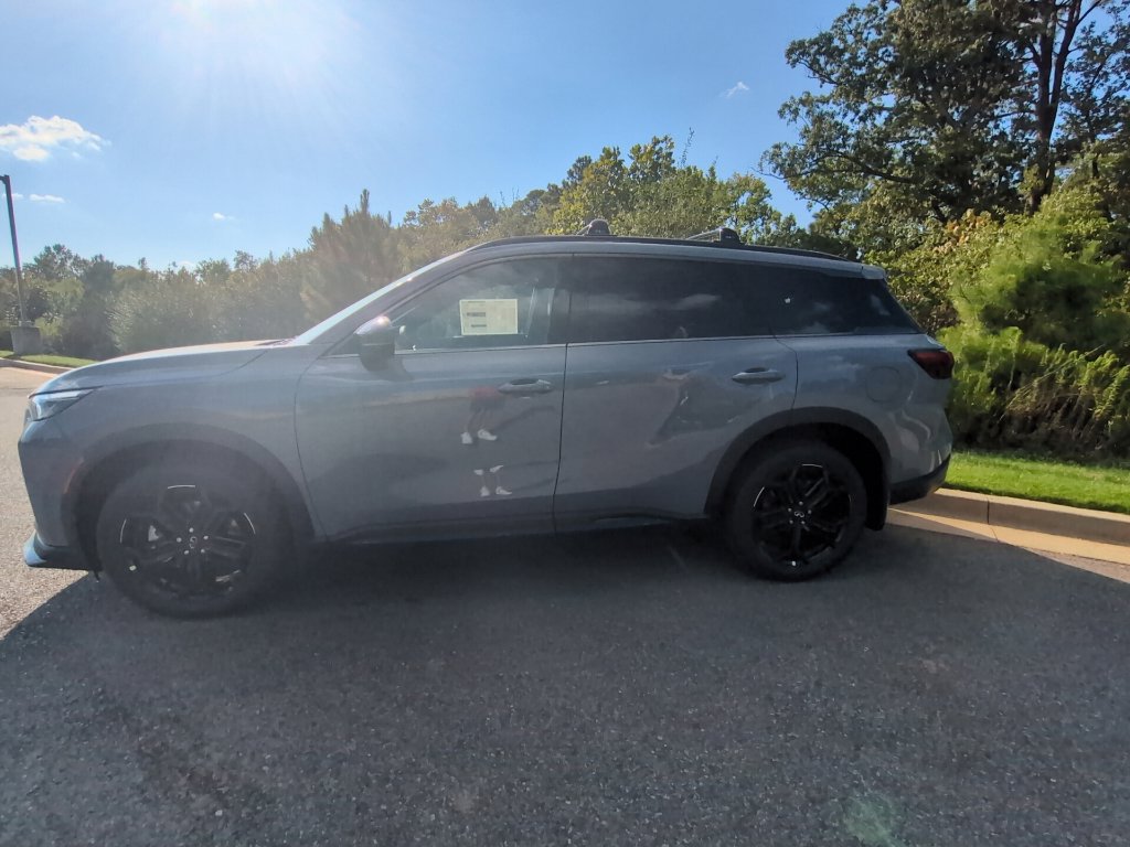 New 2027 INFINITI QX60 Sport w/ Dark Cargo Package AWD/4WD image 5