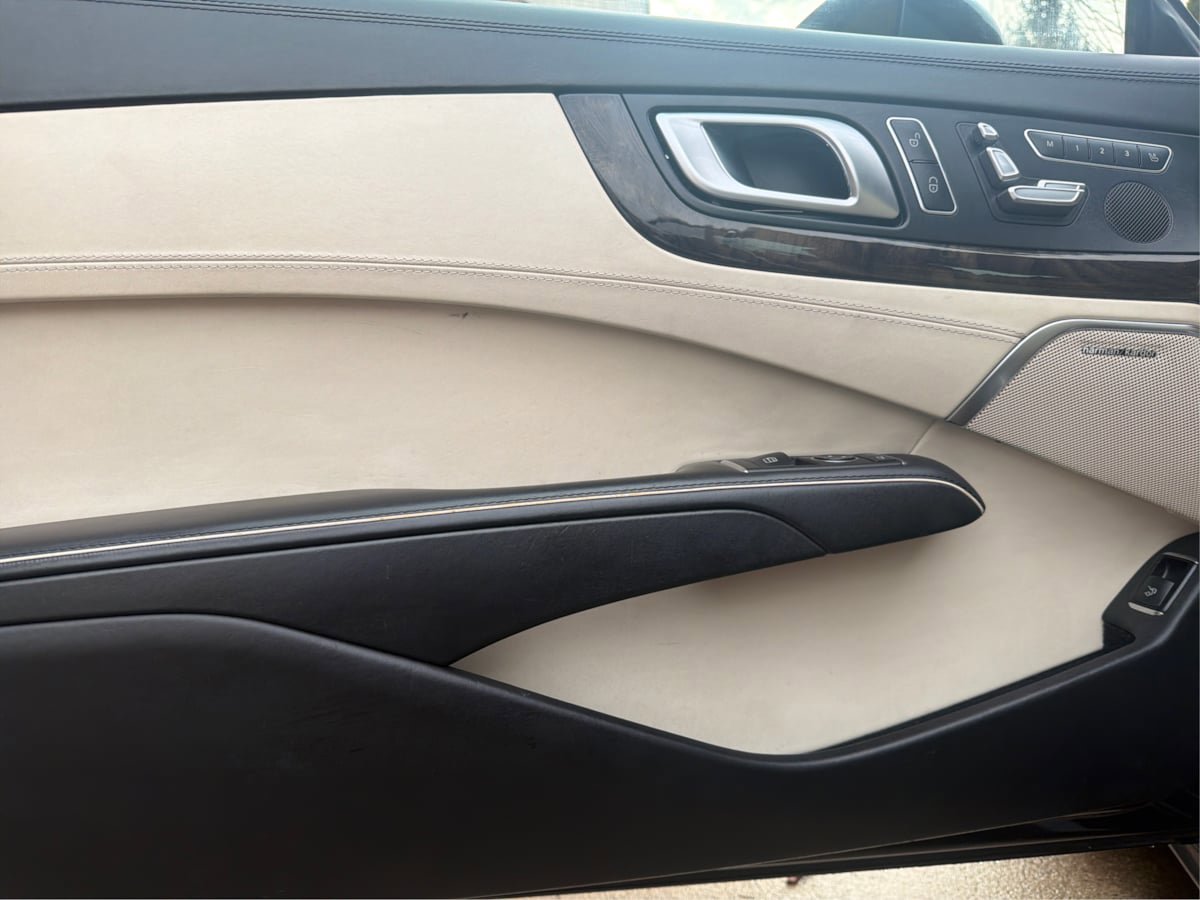 Used 2017 Mercedes-Benz SL 550 image 21