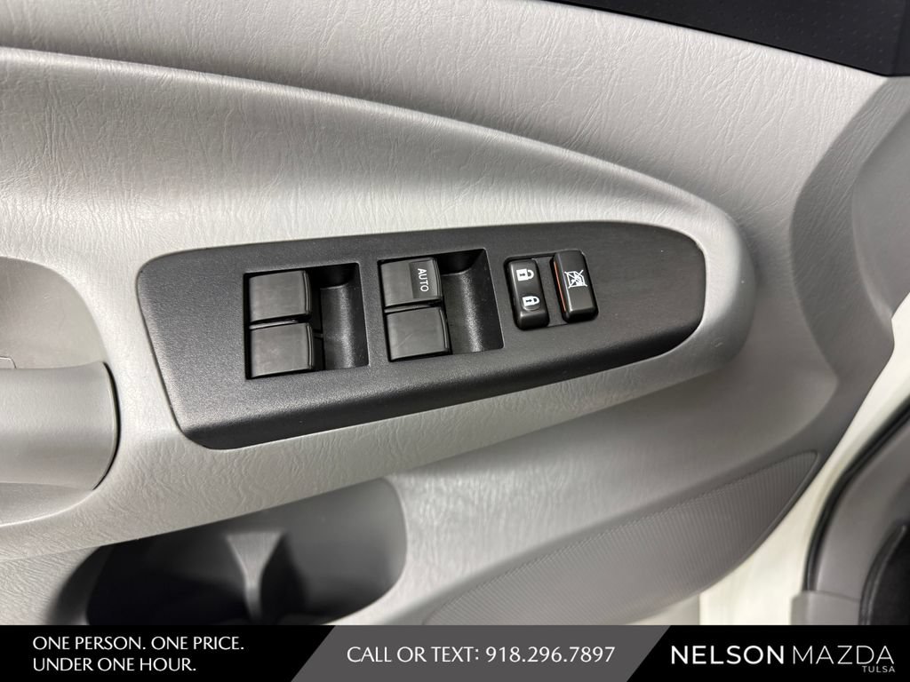 Used 2015 Toyota Tacoma 4x4 Double Cab w/ TRD Off-Road Package image 18