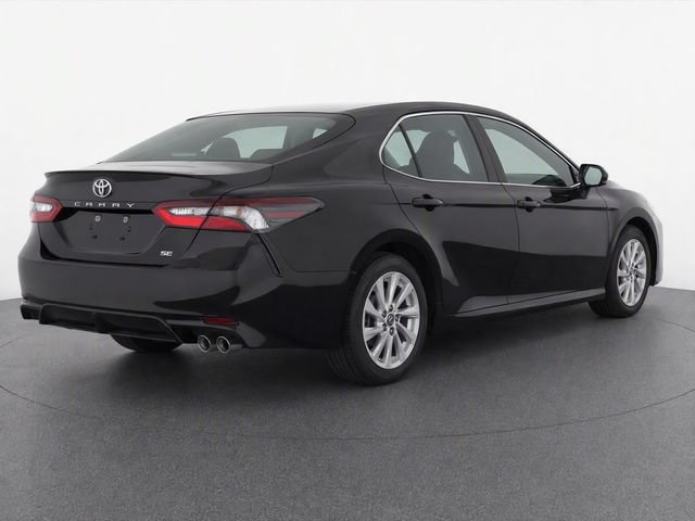Used 2023 Toyota Camry SE FWD image 4