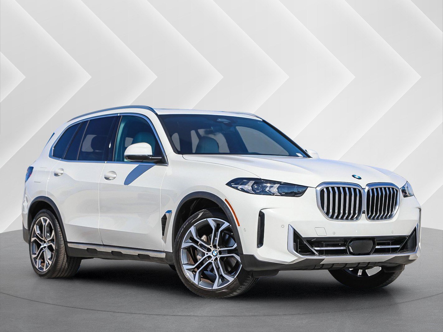 Used 2024 BMW X5 sDrive40i w/ Parking Assistance Package