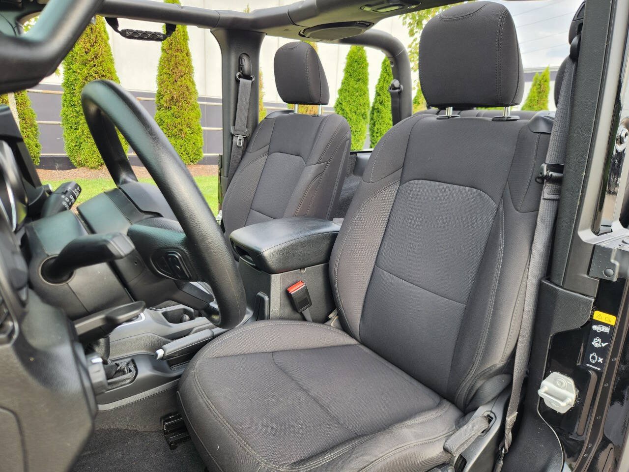 Used 2022 Jeep Wrangler Sport AWD/4WD image 11