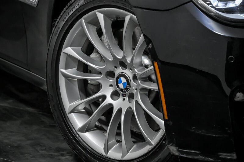 Used 2015 BMW 750i xDrive AWD/4WD image 3