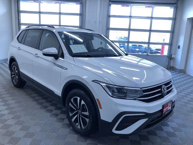 Used 2024 Volkswagen Tiguan S image 36