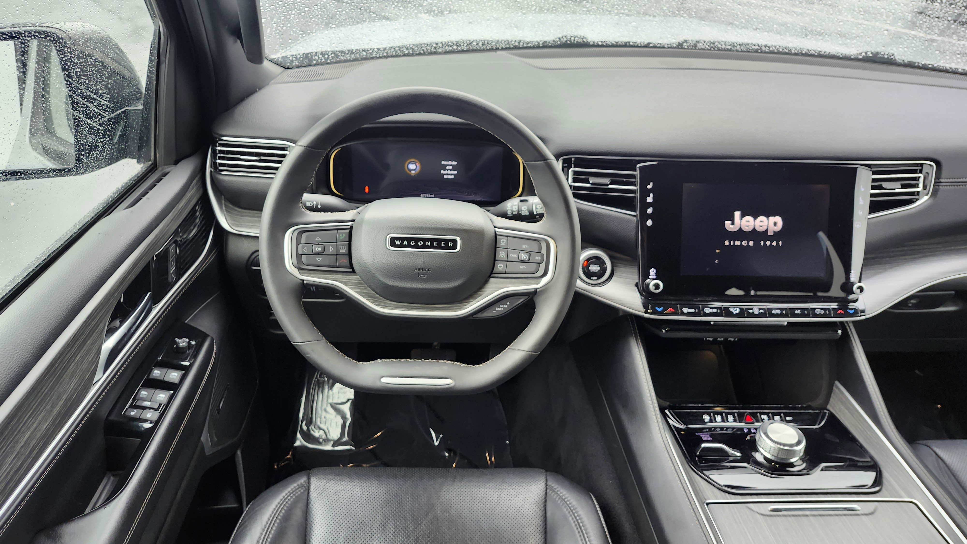 Used 2024 Jeep Wagoneer L Series II w/ Flexible Seating Group image 20