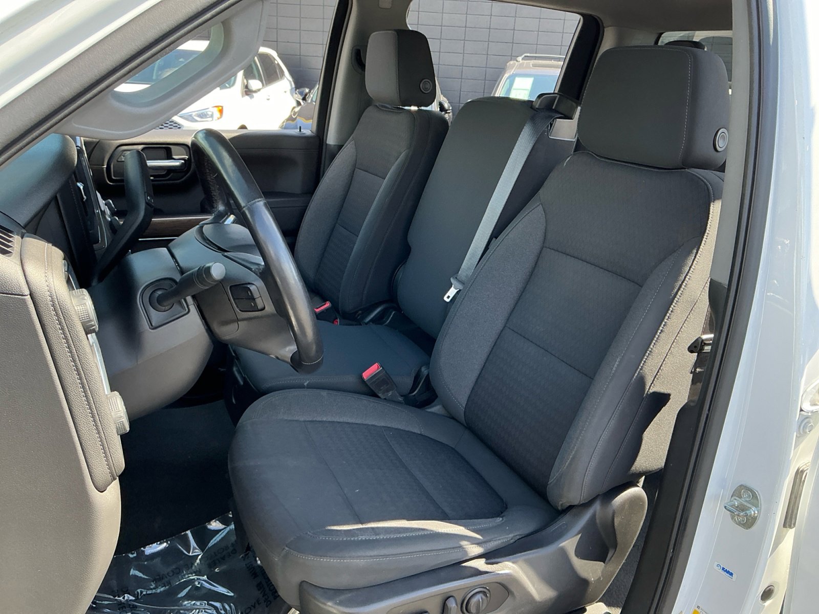 Used 2021 Chevrolet Silverado 1500 LT image 18