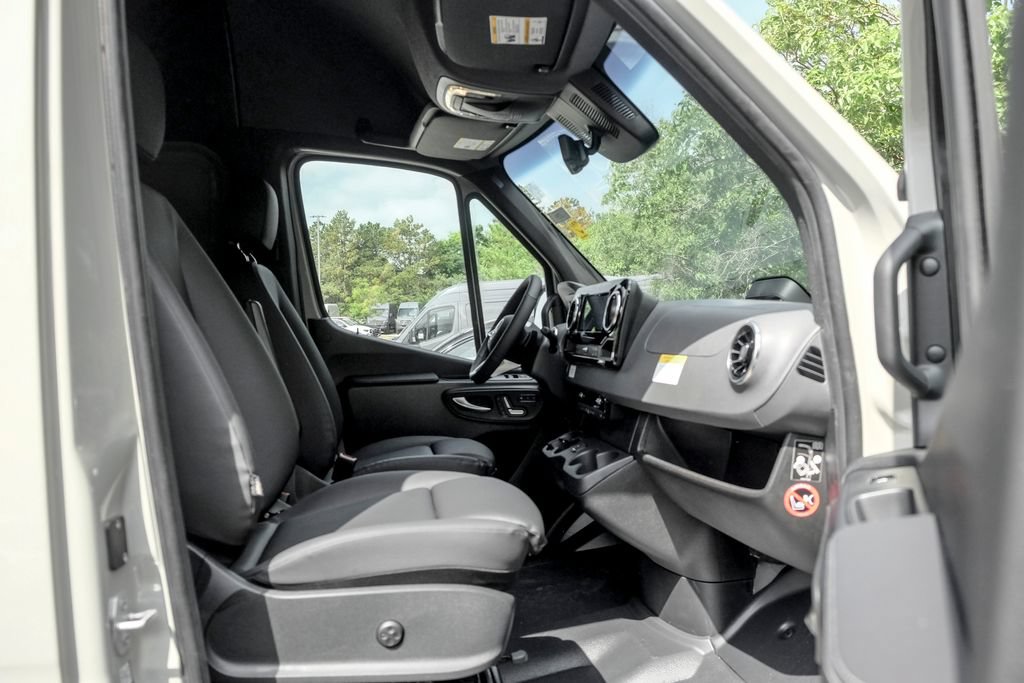 New 2026 Mercedes-Benz Sprinter 2500 image 23