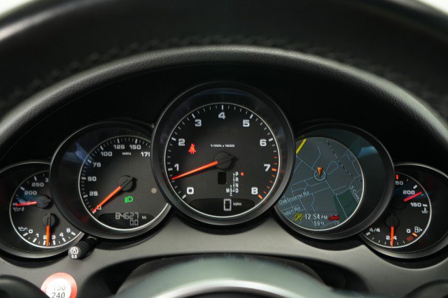 Used 2016 Porsche Cayenne image 34