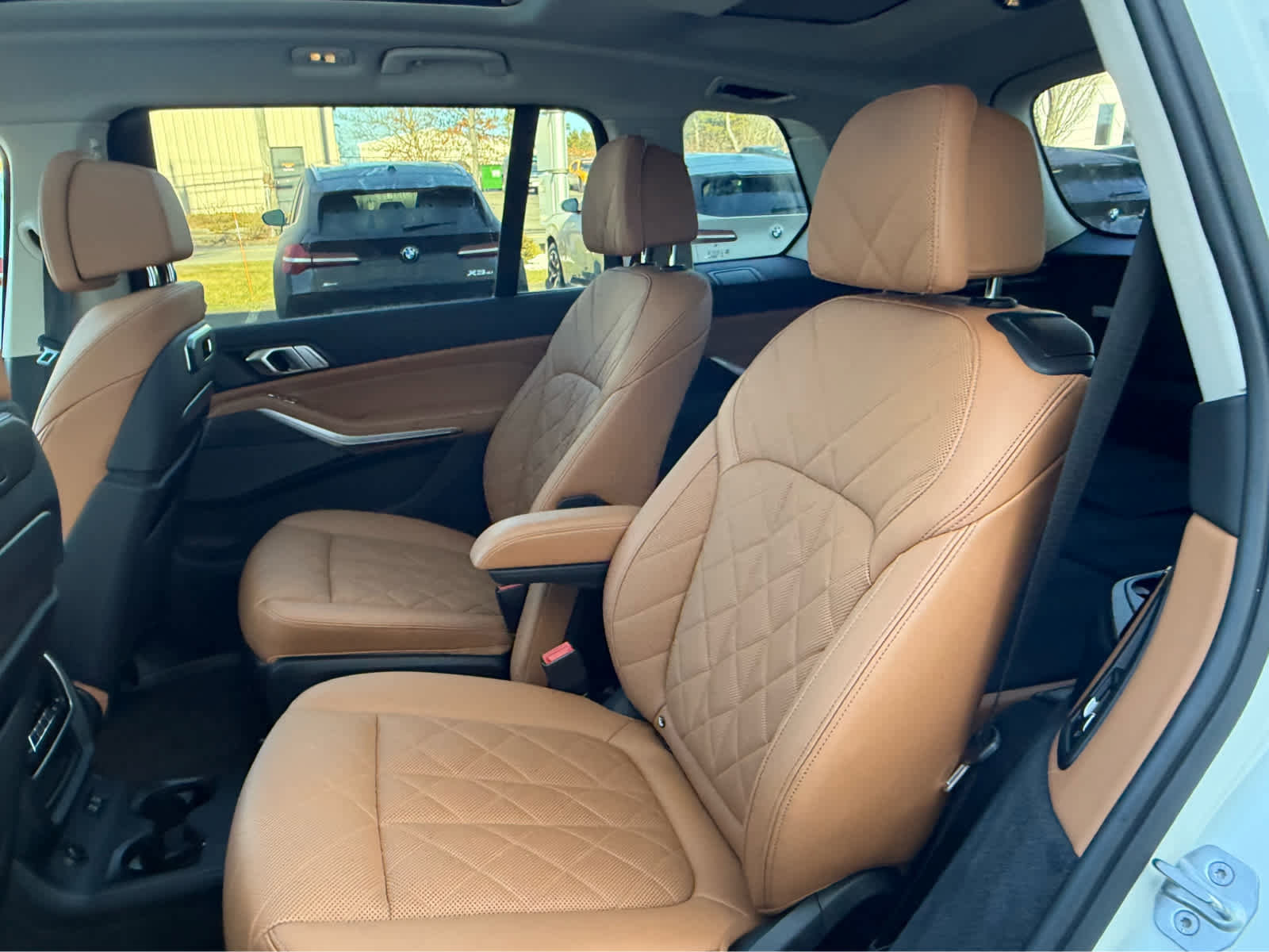 Used 2023 BMW X7 xDrive40i w/ Premium Package image 15