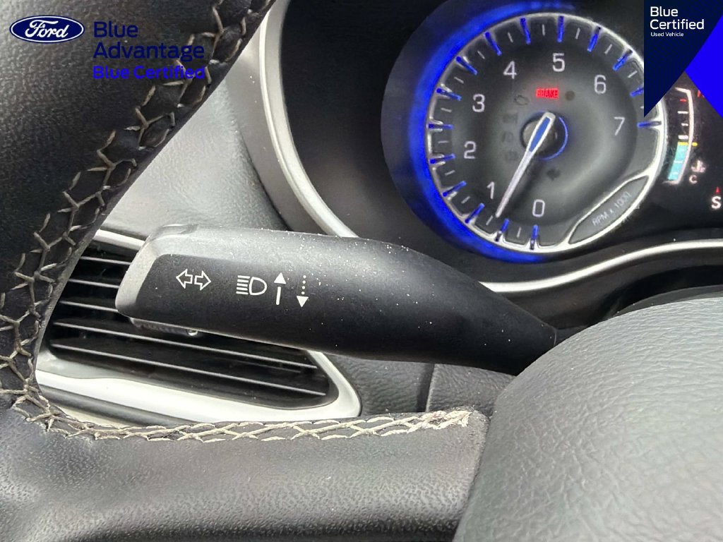 Used 2023 Chrysler Pacifica Touring-L FWD image 26