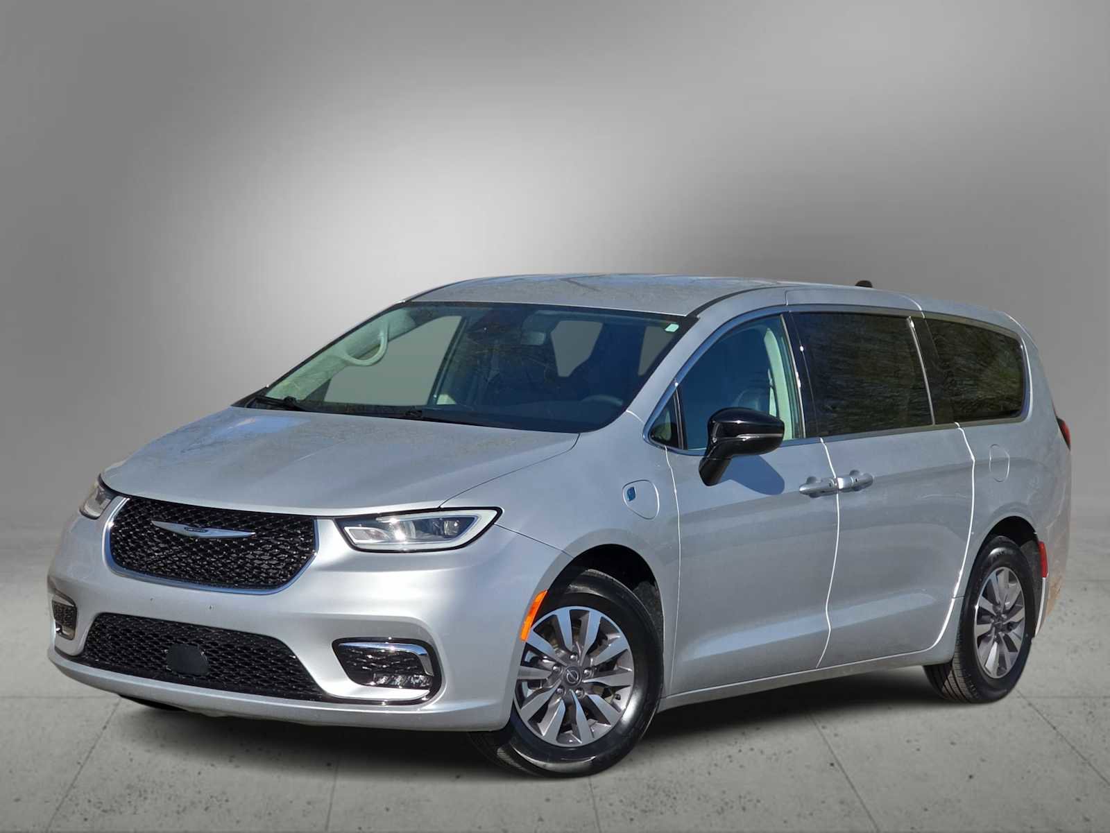 Used 2024 Chrysler Pacifica Limited FWD image 1