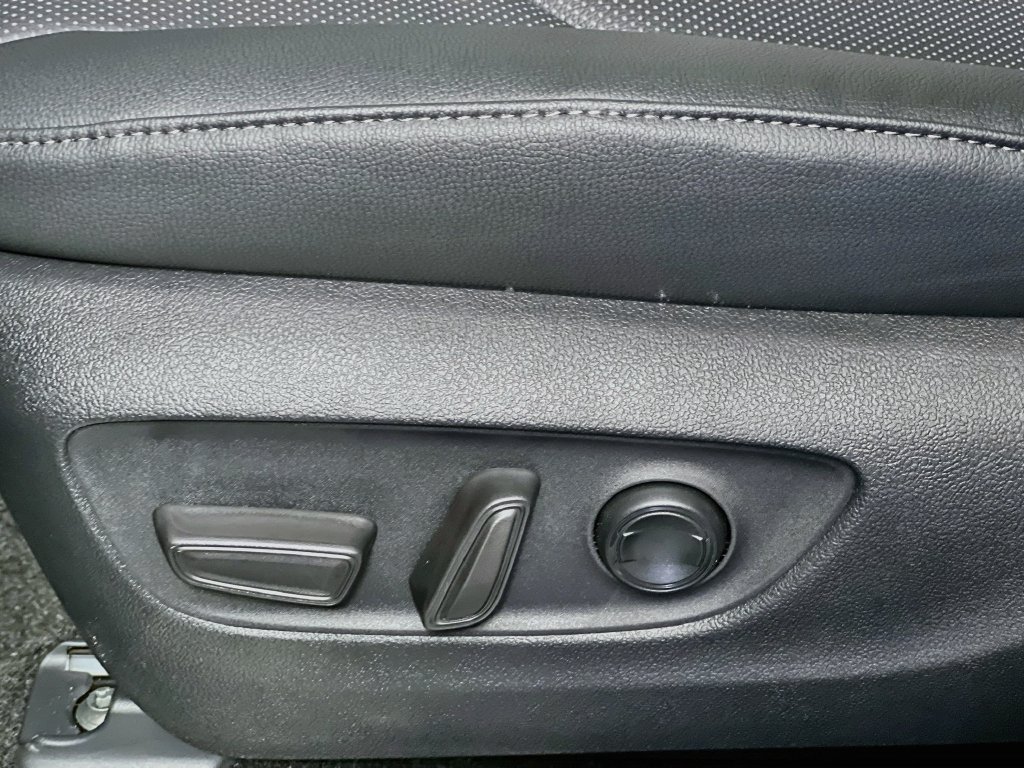 Used 2026 Toyota Grand Highlander FWD image 15