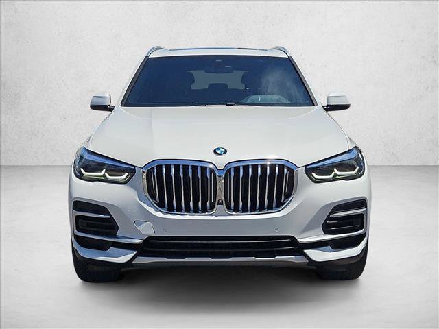 Used 2022 BMW X5 xDrive40i w/ Premium Package AWD/4WD image 2