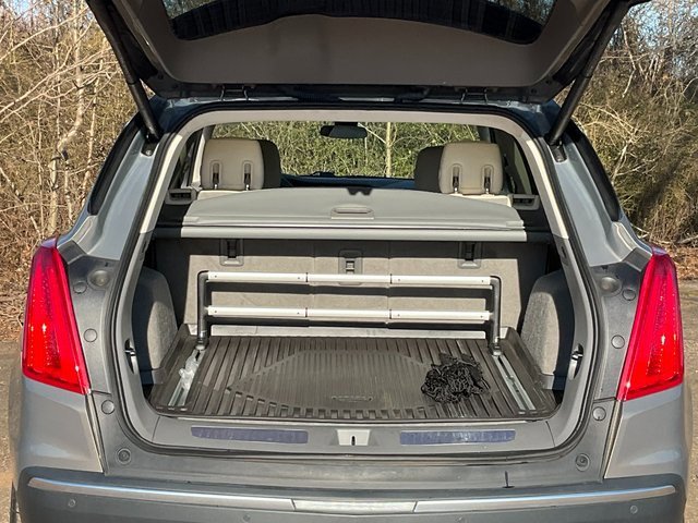 Used 2018 Cadillac XT5 Luxury w/ Driver Awareness Package image 18