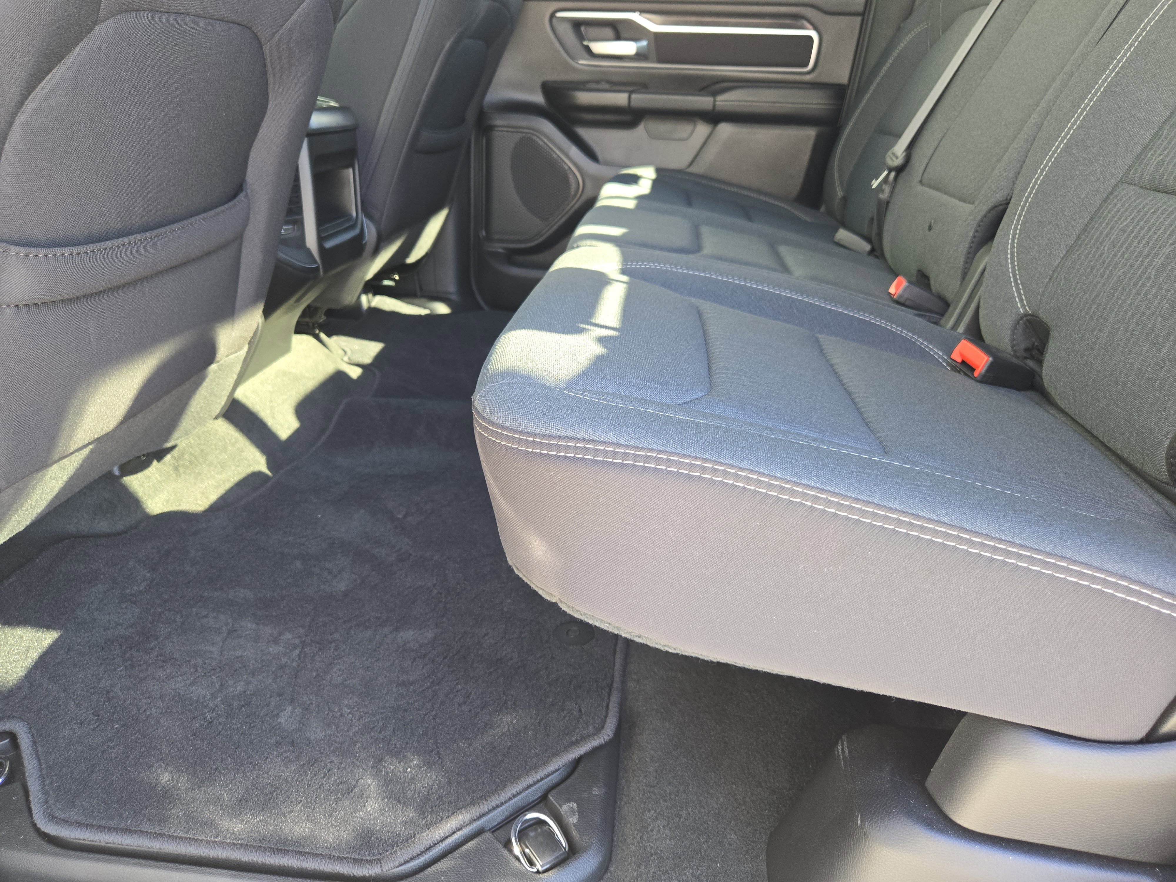 Used 2024 RAM 1500 Big Horn image 32