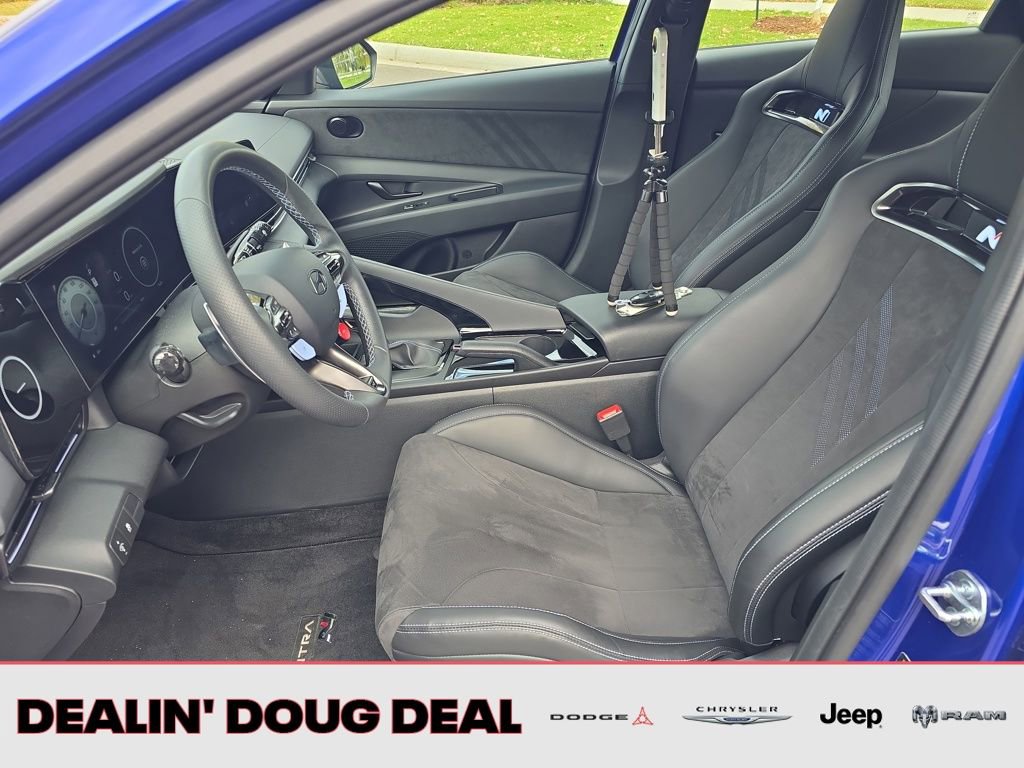 Used 2025 Hyundai Elantra N image 10