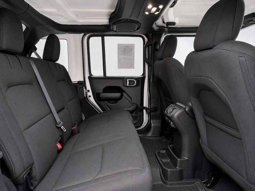 Used 2023 Jeep Wrangler Unlimited w/ Cold Weather Group AWD/4WD image 19