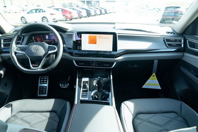 New 2026 Volkswagen Atlas Peak Edition image 30