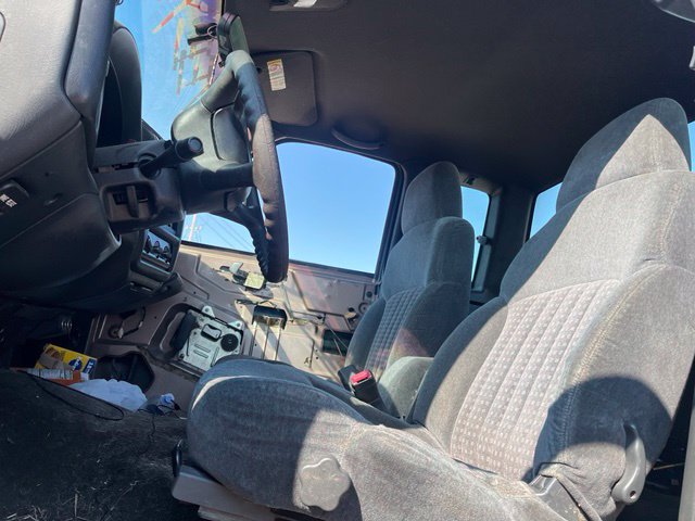 Used 1999 Chevrolet S10 Pickup LS w/ Preferred Equipment Group RWD image 9