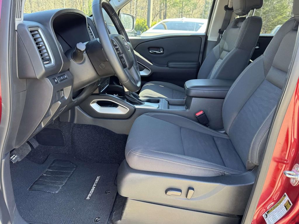 Used 2024 Nissan Frontier SV w/ Technology Package image 20