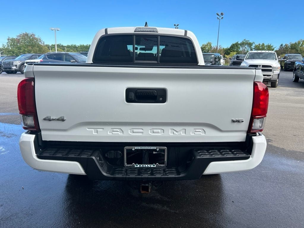 Used 2023 Toyota Tacoma SR AWD/4WD image 5