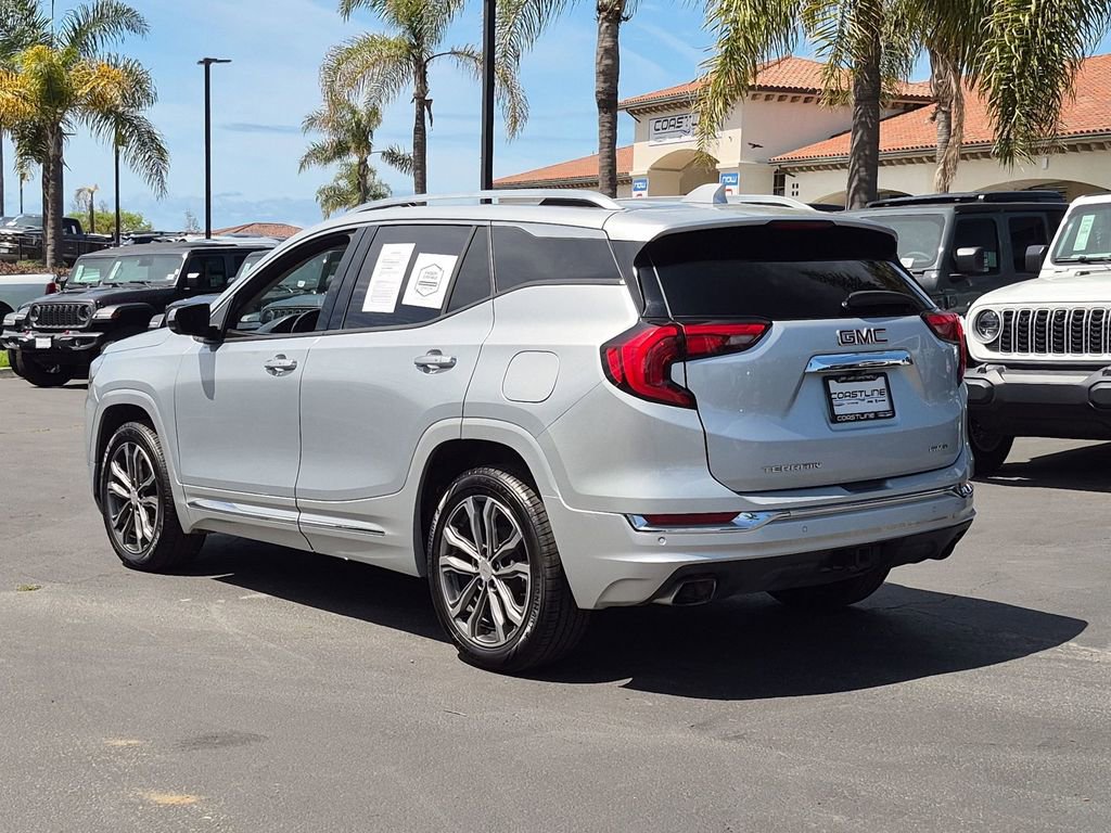Used 2020 GMC Terrain Denali w/ Denali Premium Package AWD/4WD image 7