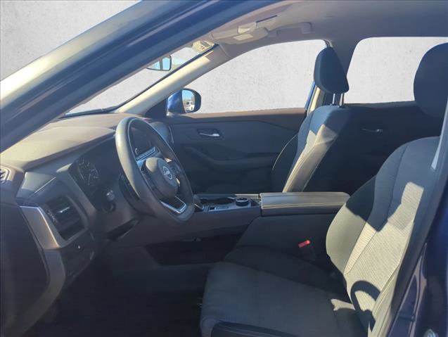 Used 2023 Nissan Rogue SV image 16
