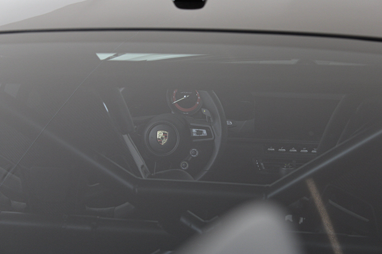 Used 2024 Porsche 911 GT3 RS RWD image 27