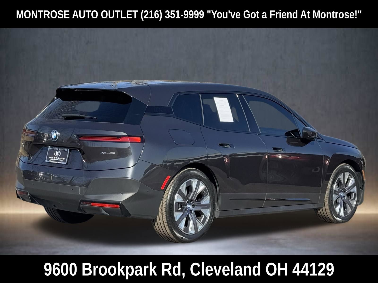 Used 2022 BMW iX xDrive50 w/ Convenience Package image 4