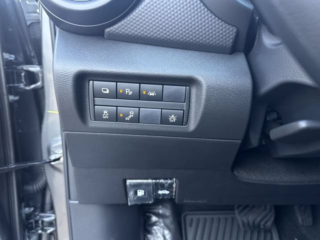 New 2025 Nissan Kicks Play S FWD image 24