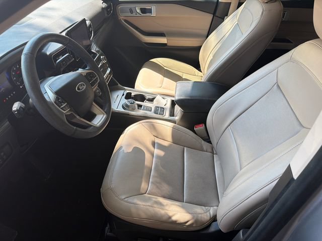 Used 2021 Ford Explorer Limited w/ Equipment Group 301A RWD image 4