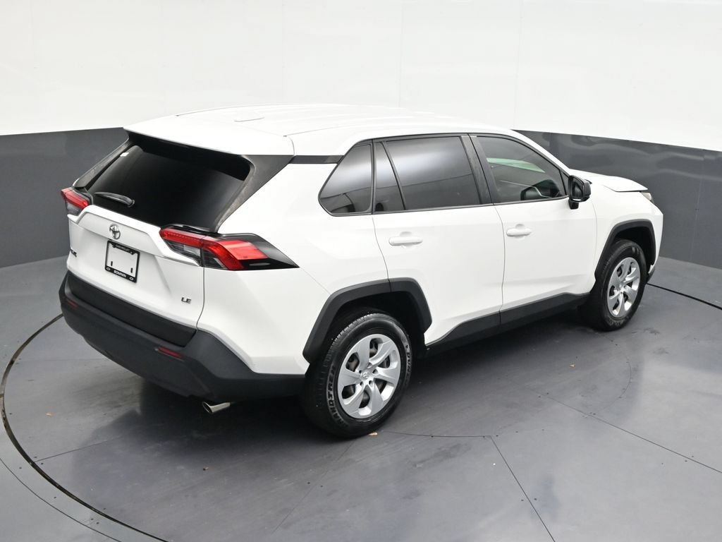 Used 2023 Toyota RAV4 LE FWD image 14