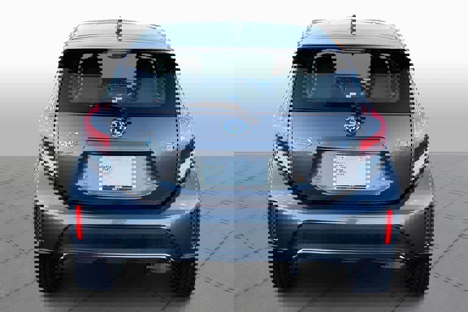 Used 2018 Toyota Prius C Four image 5